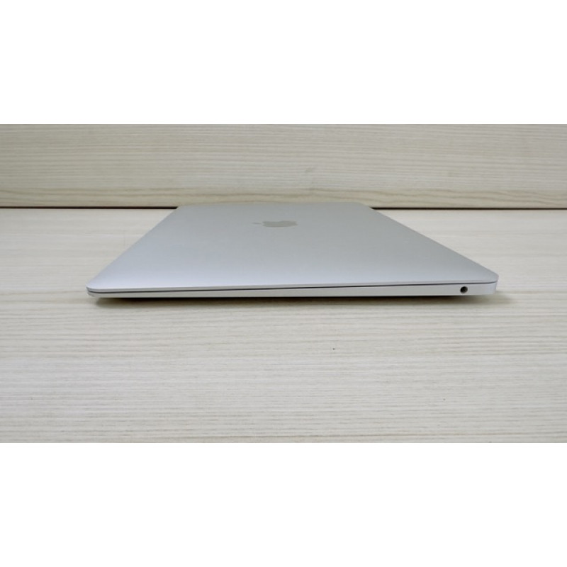 MacBook Air 2018 Silver i5 1.6ghz 16/256